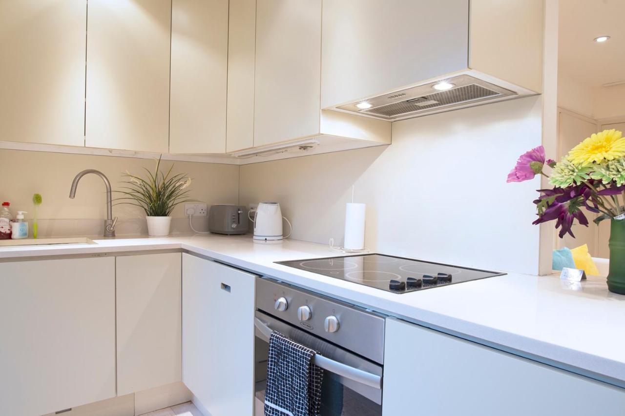 Notting Hill 2-bedroom Maisonette With Terrace Close To Portobello Rd * Londra